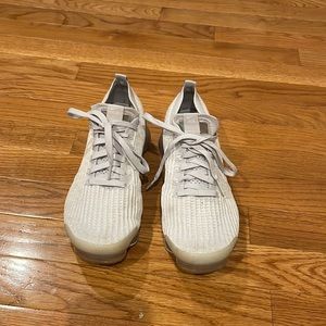 Women’s size 8.5 Nike Vapormax sneakers. Gently used